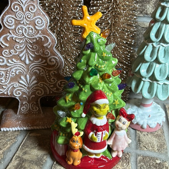 NEW! Vintage Inspired Lighted Ceramic Grinch Max & Cindy Lou Who Christmas Tree - Picture 3 of 9
